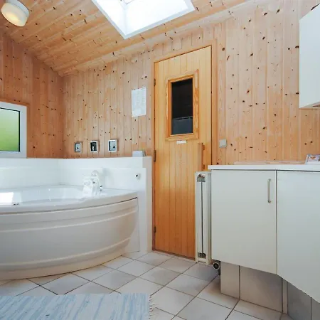 Holiday home Heggi - 900m From The Sea In Nw Jutland By Interhome