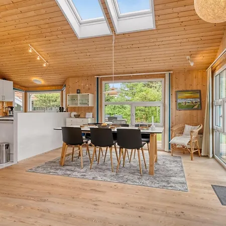 Heggi - 900m From The Sea By Interhome Feriehus