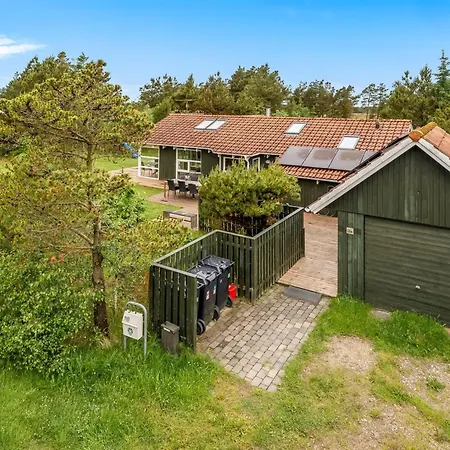 Heggi - 900m From The Sea By Interhome *